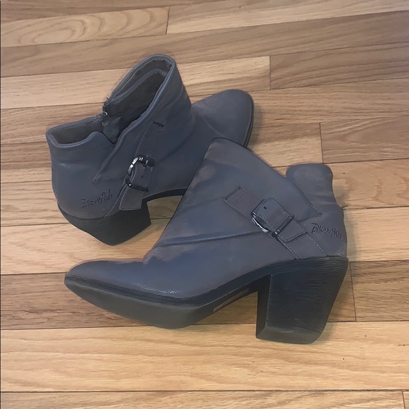 Heeled boots - Picture 1 of 3